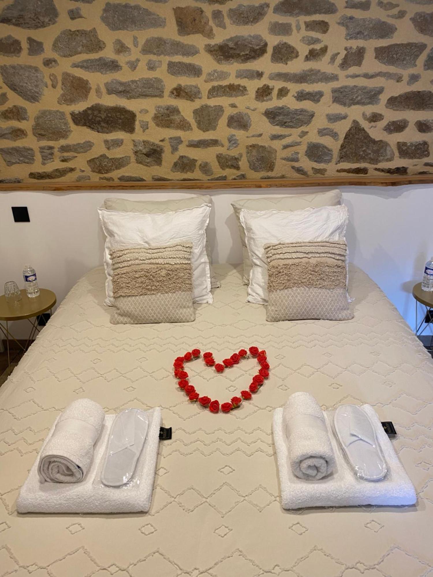 Villa Lily Spa, Chambre D'Hotes Avec Spa Privatif La Vicomté-sur-Rance Buitenkant foto