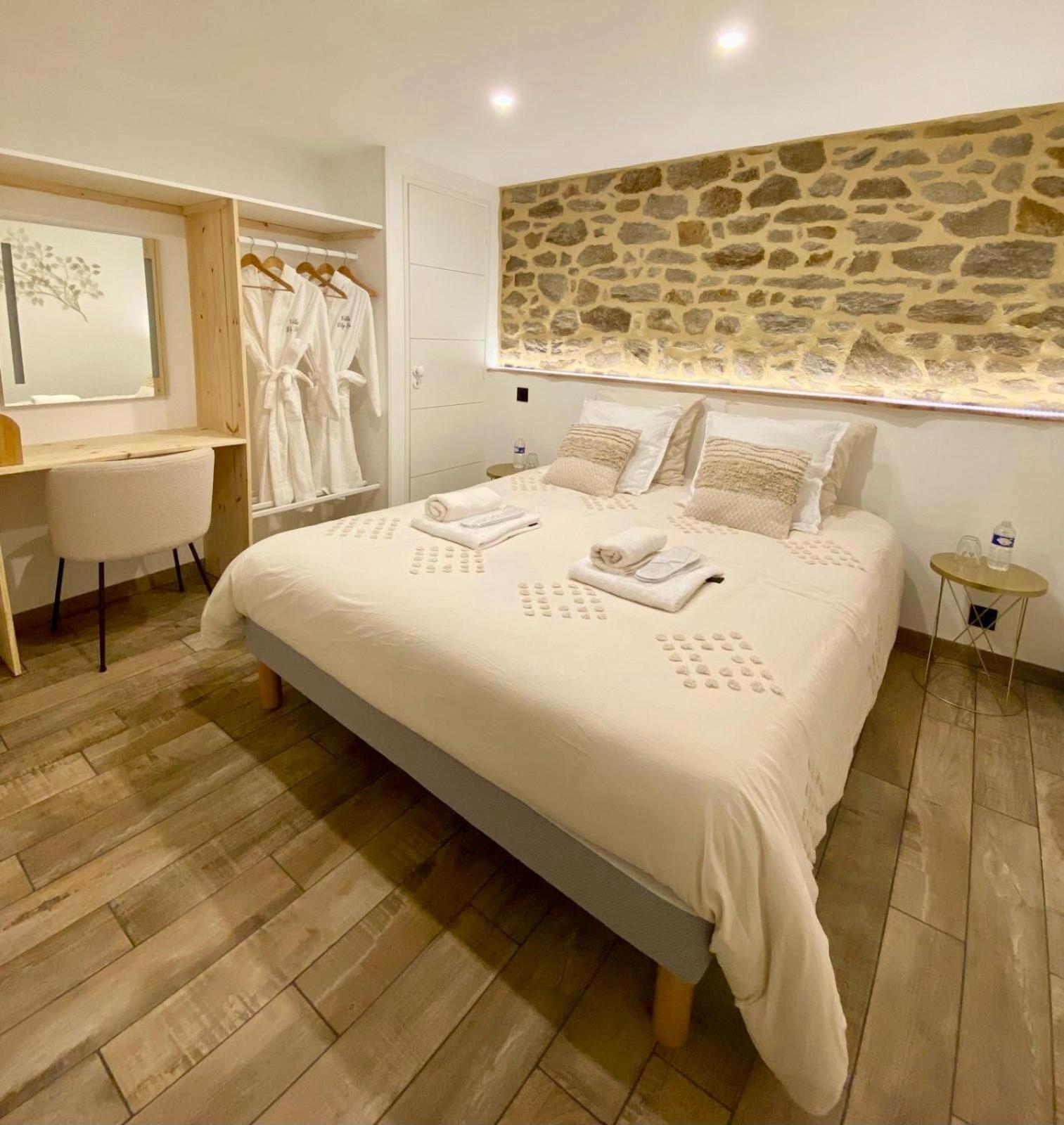 Villa Lily Spa, Chambre D'Hotes Avec Spa Privatif La Vicomté-sur-Rance Buitenkant foto