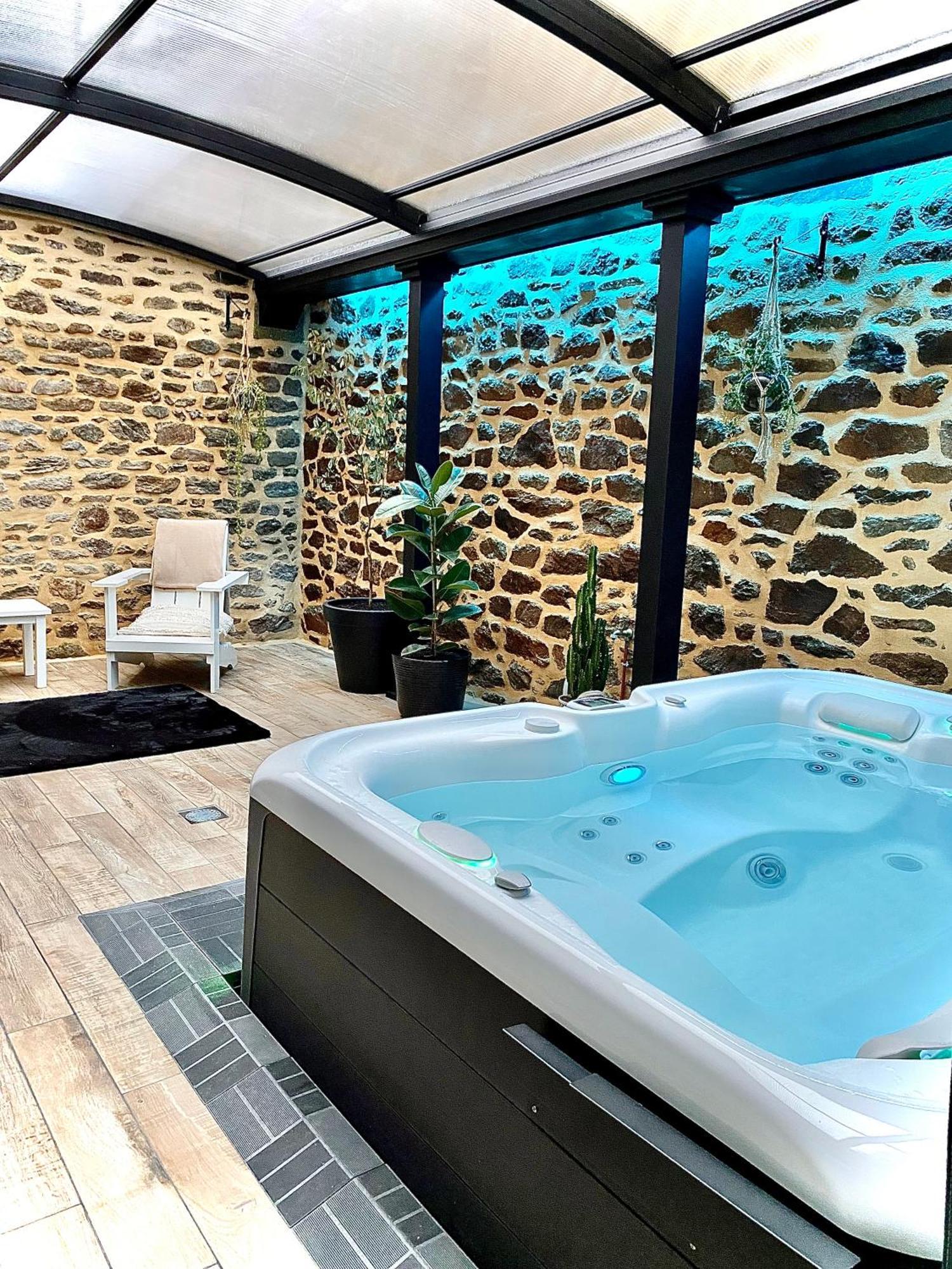 Villa Lily Spa, Chambre D'Hotes Avec Spa Privatif La Vicomté-sur-Rance Buitenkant foto